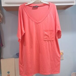 Basico Short Sleeve V-neck Tshirt